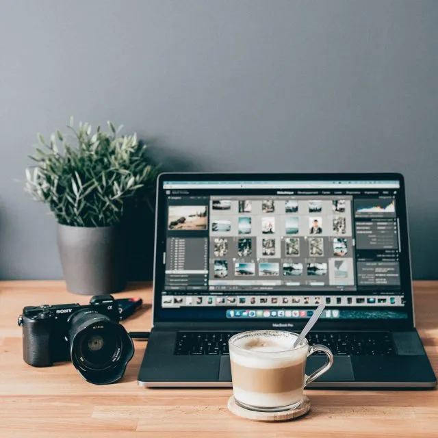 Kurs Fotografii Online z Tomaszem Zienkiewiczem - Odkryj Podstawy Sztuki Fotografii na Nowo!